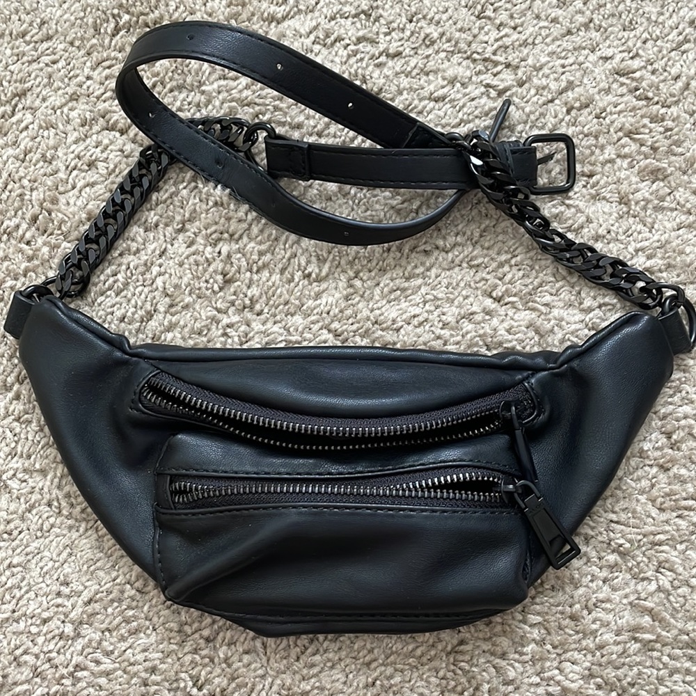 ALDO Women’s Black Chain Fanny Pack